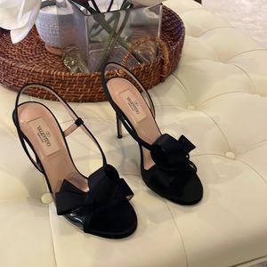 Brand new Valentino, Garavani Sandals. Size 6